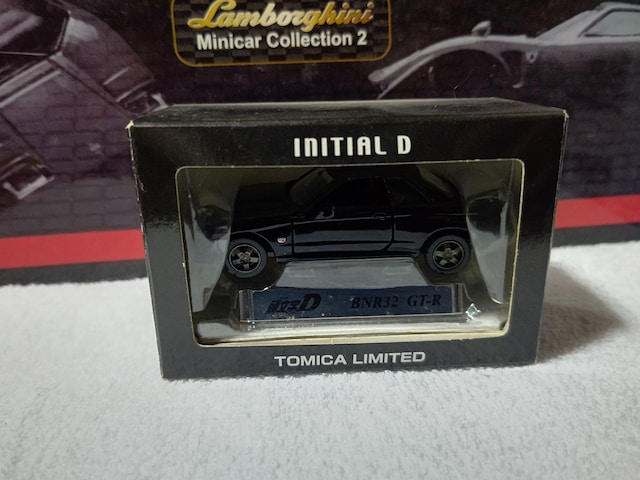 TL D XJCC R32 B   zr[ 
