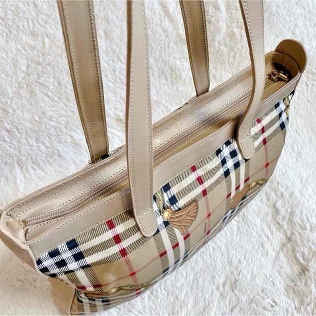 A i BURBERRY ^bZ mo`FbN  g[gobO  uh 
