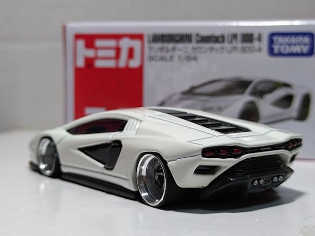 yg~Jz{Mj JE^bN LPI 800-4  zr[ 