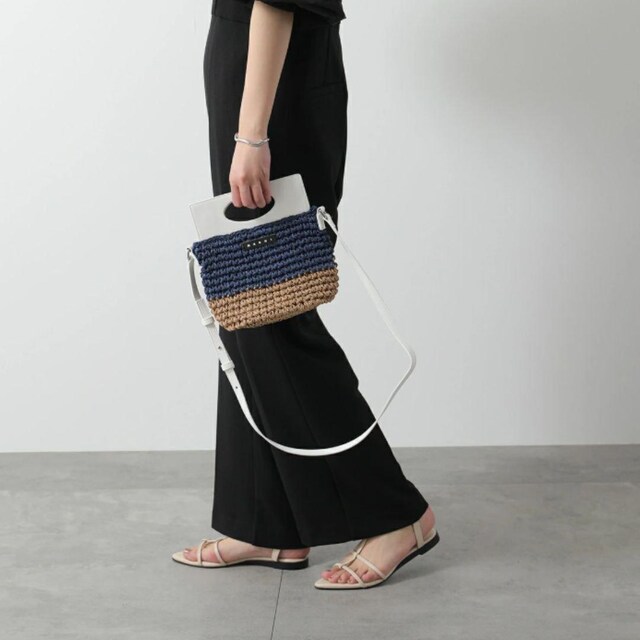 Vigp MARNI V_[ tBA V_[obO  t@bV 
