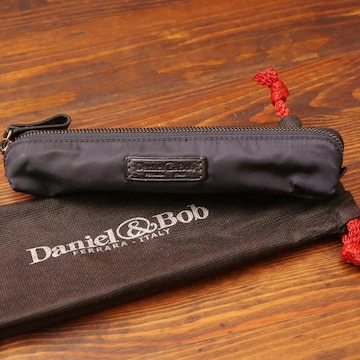 DanielBob yP[X