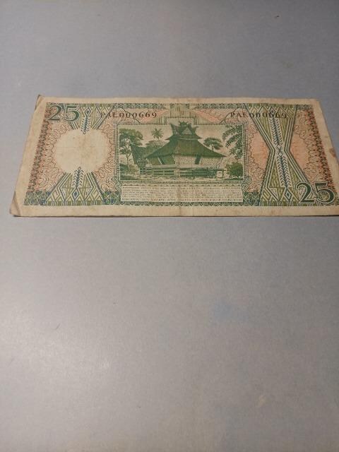 ChlVA25sAD1958N
