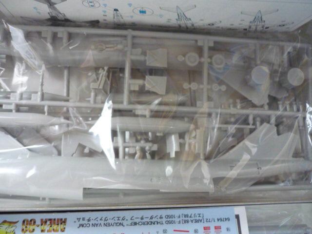 vfuRF-101Cu[hD[F-105DT_[`[t2@ZbgvT18  zr[ 