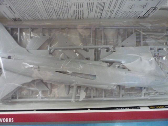 vfuRF-101Cu[hD[F-105DT_[`[t2@ZbgvT18  zr[ 