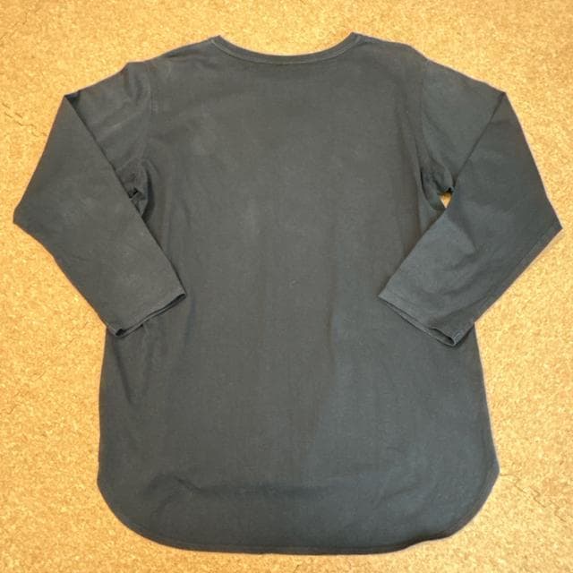 XLTCY@T @UNIQLOjN@100%  t@bV 