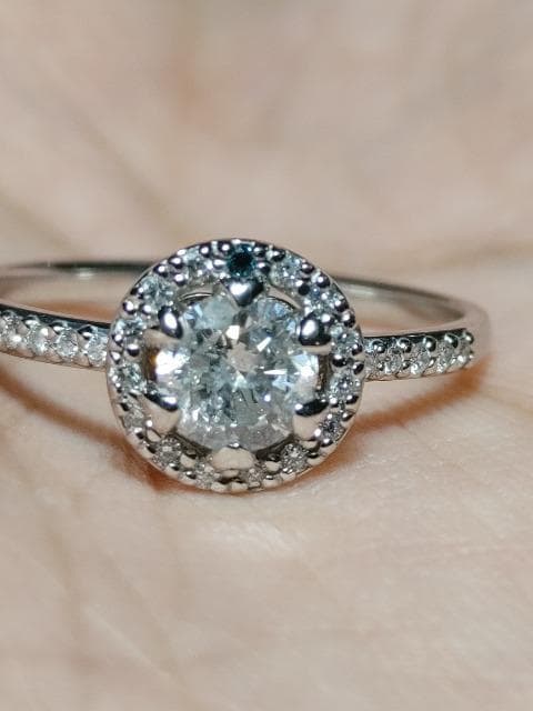 Pt9500.50ct0.10ctwC[_ChO{ɃMMƑfGȎwւŌ܂