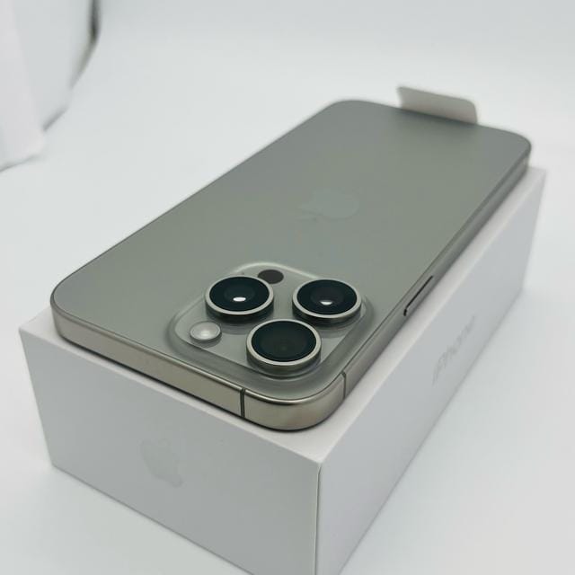gp@iPhone 15 Pro Max 256 GB SIMt[@{  Ɠd/AV 