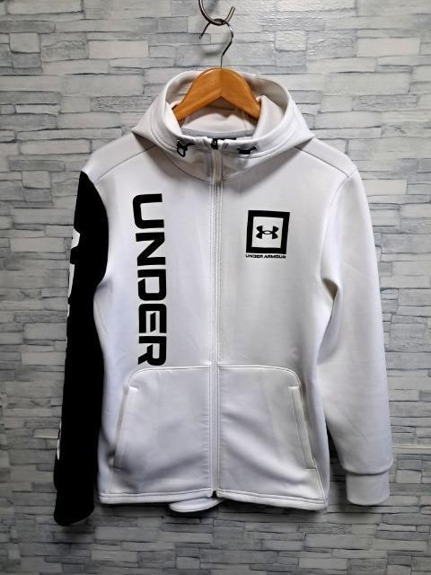 UNDER ARMOUR A_[A[}[ vg S nCubh t[h p[J[/Y/M   uh 