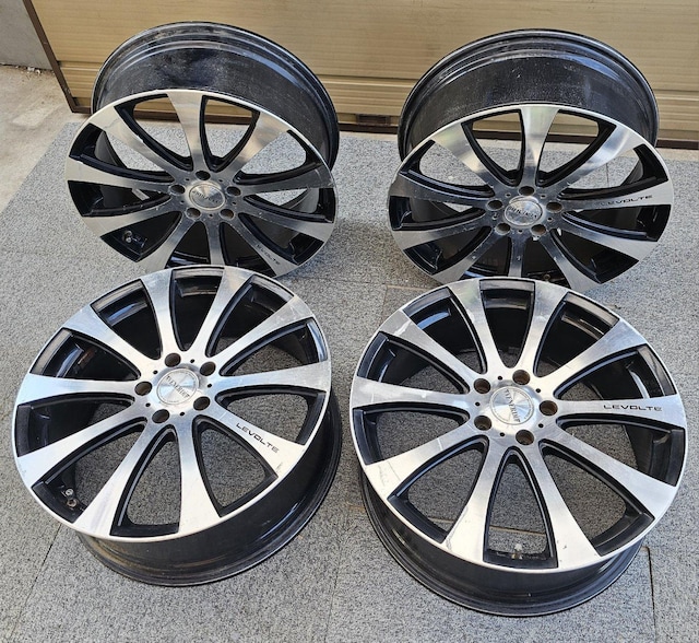 VENERDi LEVOLTE COSMIC FlfB He RX~bN 19C` 19~7.5J +53  /oCN