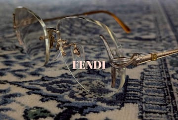 yFENDIztFfB Kl ዾt[ ACEFA ^ fB[X Ki