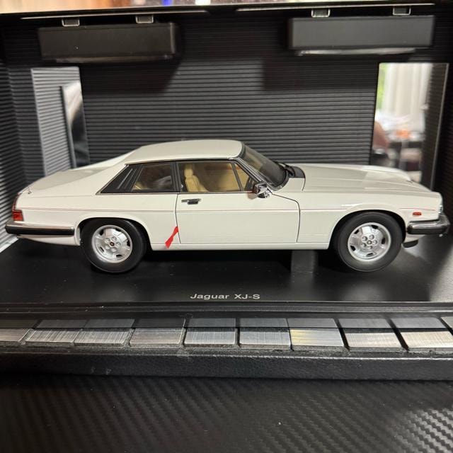 ŖWi I[gA[g 1/18 WK[ XJ-S zCg1980  zr[ 