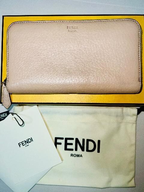 FENDI  z@   uh 