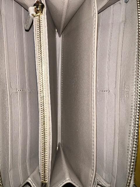 FENDI  z@  uh 