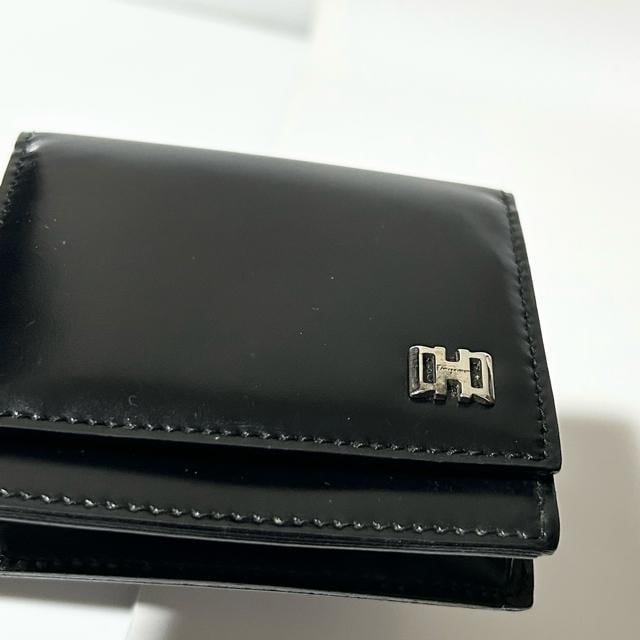 i Salvatore Ferragamo tFK _uK`[j U[ RCP[X  uh 