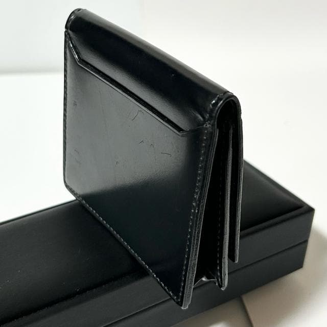 i Salvatore Ferragamo tFK _uK`[j U[ RCP[X  uh 