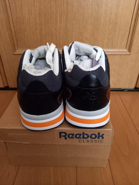 74ItAReebokAR{Xj[J[(Vi^OA27)  jt@bV 