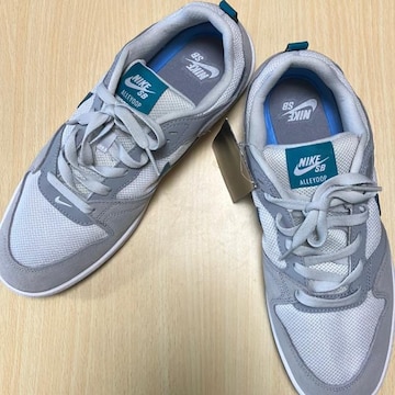 gp Vi NIKE SB ALLEYOOP 28.5cm