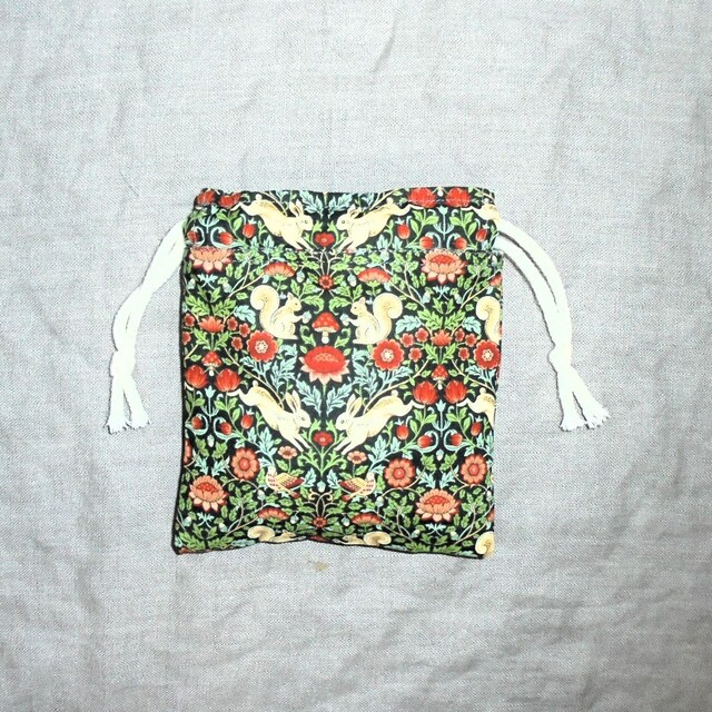 y~jTCYzAntique Flowerforest animalsΌnВ
