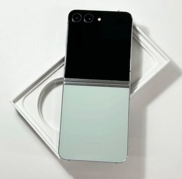 yizAndroid Galaxy Z Flip 5b512gbbSIMt[