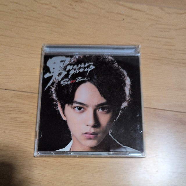 j never give up   CD/DVD/rfI 