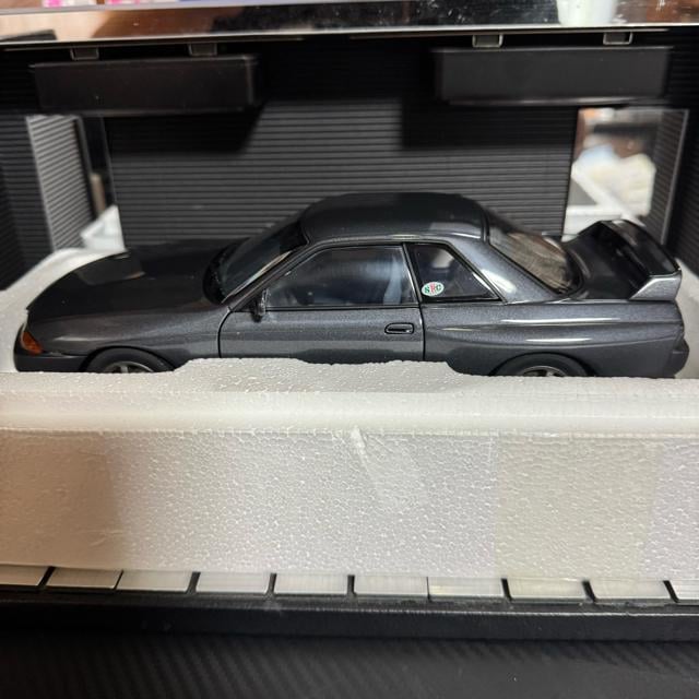 ŖWiI[gA[g1/18GT-R R32 jXIvVp[cVer.  zr[ 