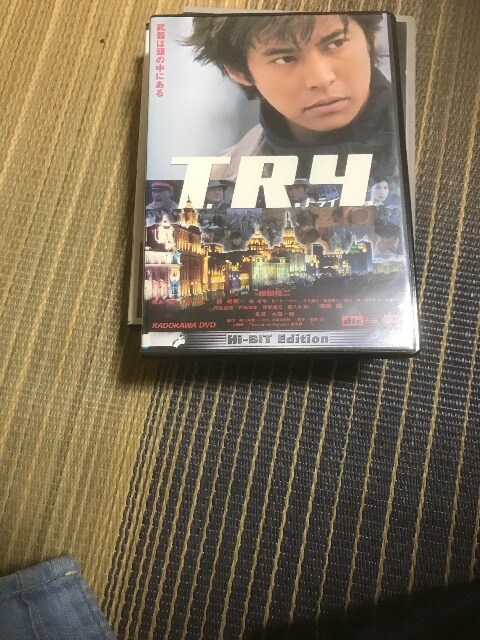 gC   CD/DVD/rfI 