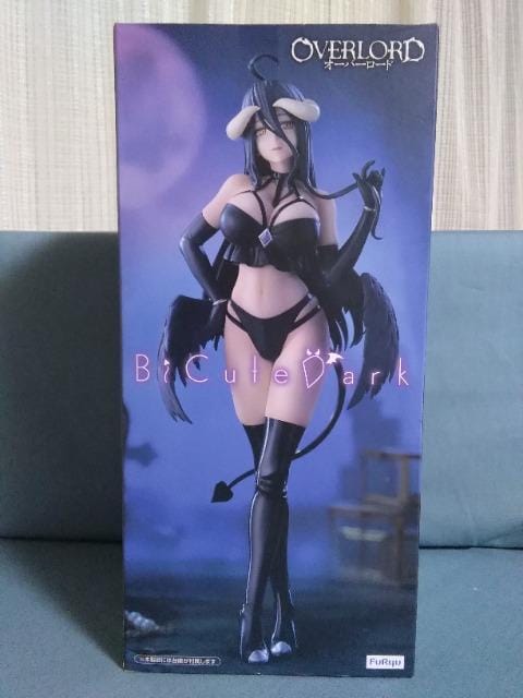 I[o[[hBicute@Dark@Figure@Axh  zr[ 