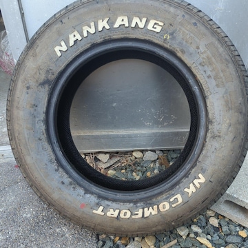 ^C175/70R13E1{