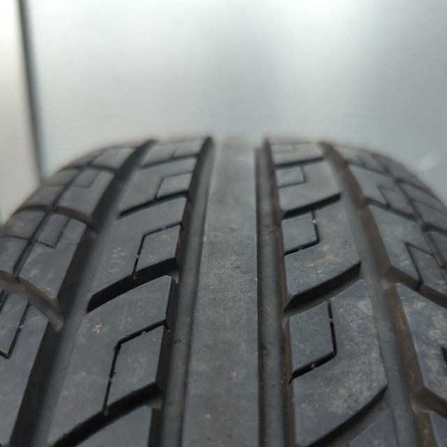 ^C175/70R13E1{  /oCN