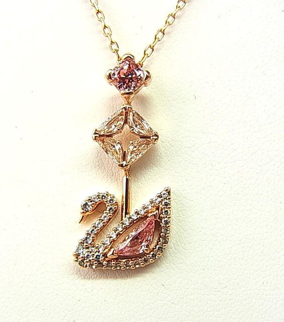 K@XtXL[@NX^@XlbNX Dazzling Swan NX^ Y^ WRjA
