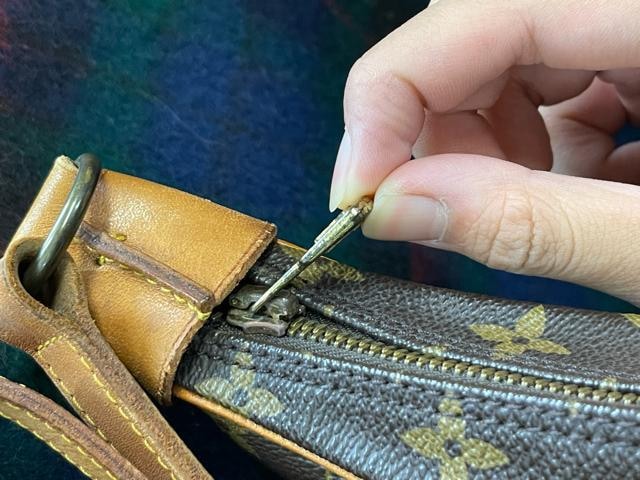 LOUIS VUITTON  uE V_[obO CBg obO@fB[X@MI 864  uh 