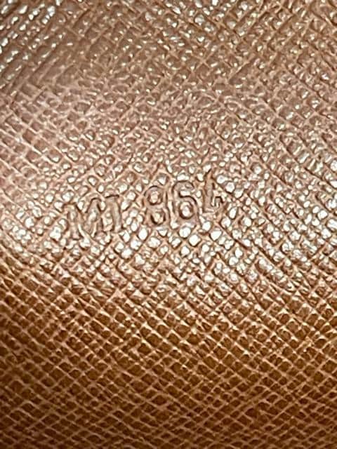 LOUIS VUITTON  uE V_[obO CBg obO@fB[X@MI 864  uh 