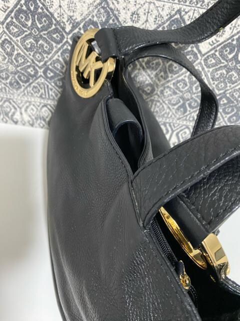 yǕizMICHAEL KORS }CPR[X U[ g[gobO V_  uh 
