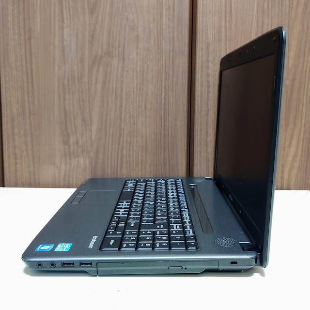 EPSON Endeavor Corei7 8GB SSD256GB DVD Excel Word PowerPoint  PC{/Ӌ@ 