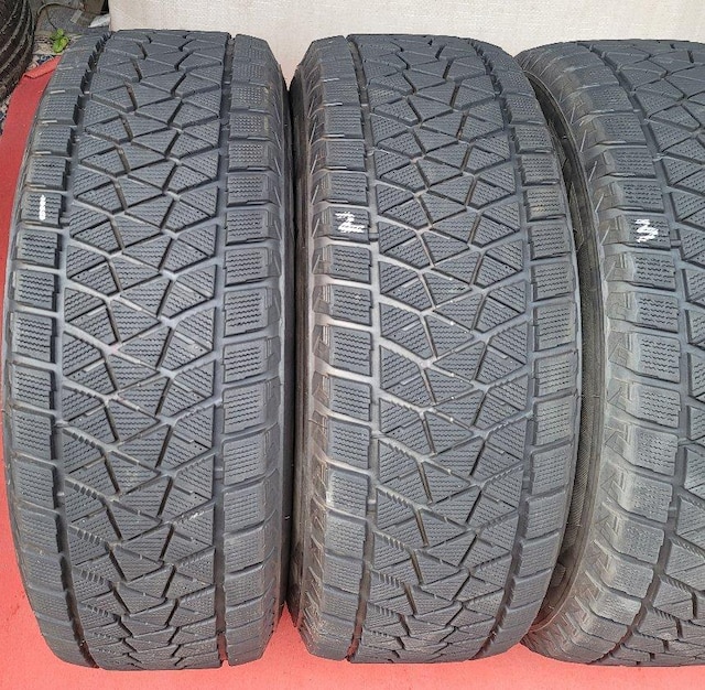 TOYOTA  hN[U[ vh A~zC[ 17C`7.5J pcd139.7 6+25  /oCN