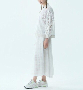 Vermillion/AE^[[X؂ւ̐VizCgAE^[