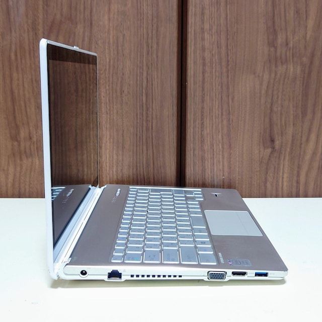 FUJITSU LIFEBOOK Corei5 10GB SSD512GB ^b`pl DVD WebJ Office  PC{/Ӌ@ 