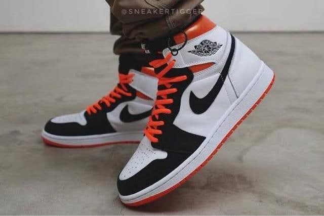 NIKE AIR JORDAN 1 RETRO HIGH OG 24cm  uh 