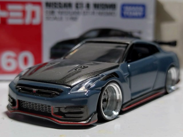 yg~JzY GT-R NISMO   zr[ 