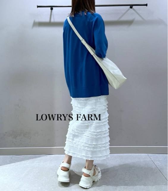 Vi@LOWRYS FARMBIGTVc  t@bV 