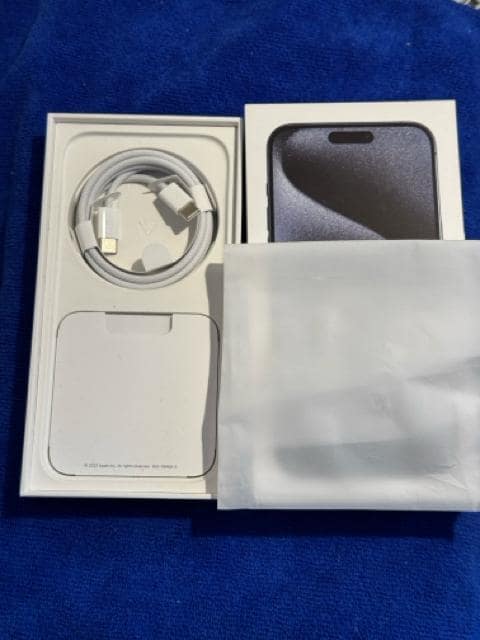 iPhone 15 Pro Max 512GB SIMt[ u[`^jE  Ɠd/AV 