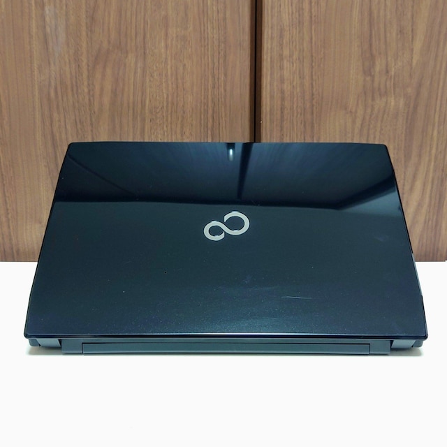 FUJITSU LIFEBOOK Corei7 8GB SSD256GB u[C Word Excel WebJ  PC{/Ӌ@ 