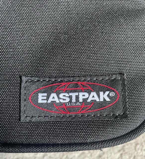 Vi@EASTPAK(C[XgpbNjUSA  Flat Oval~j|[`@ubN@AEghA