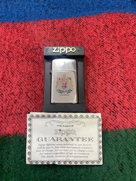 Ji_̓fUC@ZippoiWb|[jC^[@P[Xt
