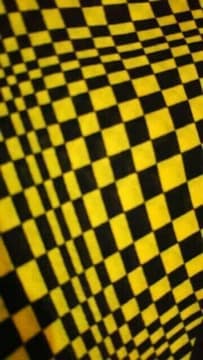Vio_i􉽊wblack/Yellow