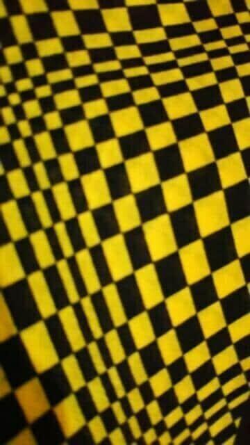 Vio_i􉽊wblack/Yellow   jt@bV 