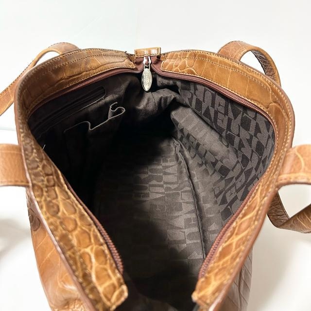 i FURLA t U[ V_[obO@NR^  uh 
