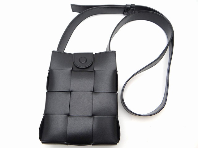 BOTTEGAVENETA {beKEFl^ JZbg ~j NX{fBobO V_[obO ubNUSED   uh 