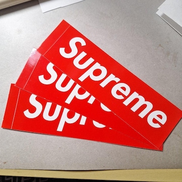 Supreme @XebJ[ {bNXS@ԎOZbg