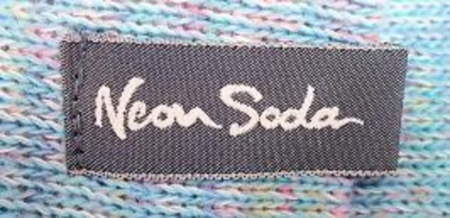 Neon Soda lI\[_^OZIP@JtfUCp[J[@jbg^u[n^TCYF  t@bV 